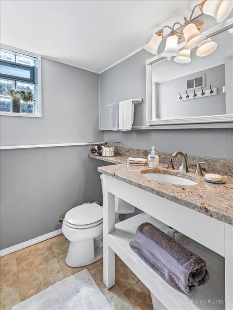 1049 Victoria Ave, Berkeley, IL 60163 photo 25