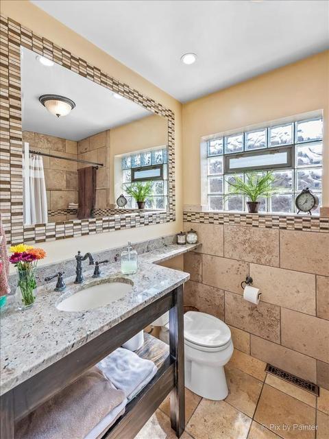 1049 Victoria Ave, Berkeley, IL 60163 photo 19