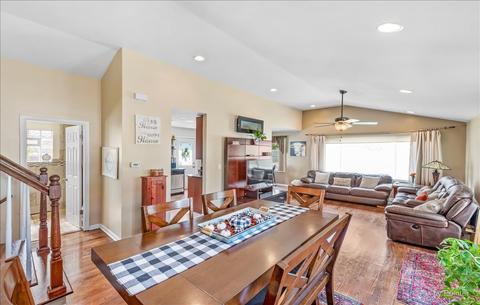 1049 Victoria Ave, Berkeley, IL 60163 photo 6