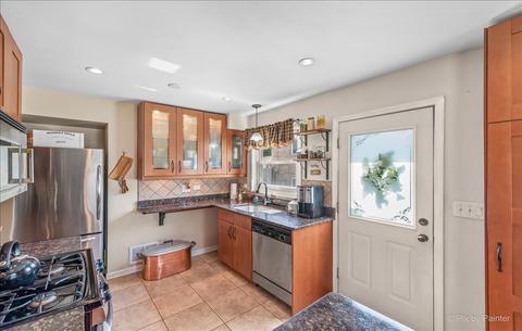 1049 Victoria Ave, Berkeley, IL 60163 photo 12
