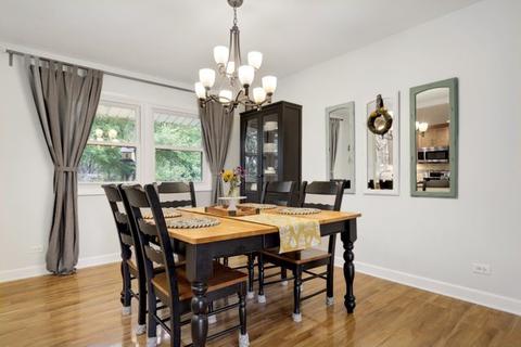 910 W Firestone Dr, Hoffman Estates, IL 60192 photo 12