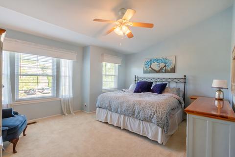 685 Heather Ln, Bartlett, IL 60103 photo 16