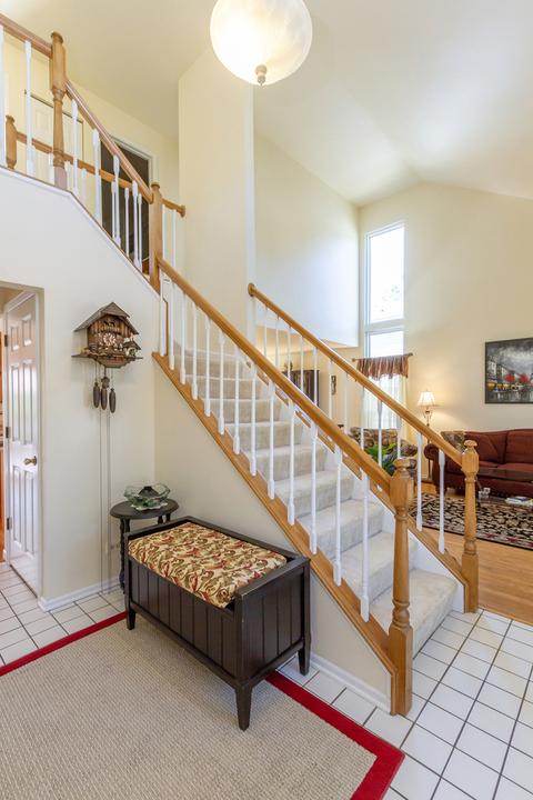 685 Heather Ln, Bartlett, IL 60103 photo 3