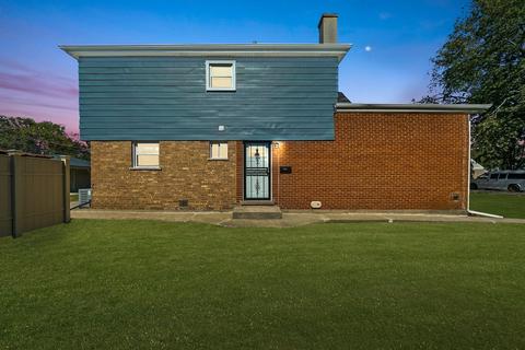 2042 S 14th Ave, Broadview, IL 60155 photo 2