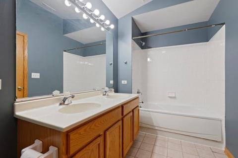 2464 Reflections Dr, Aurora, IL 60502 photo 15