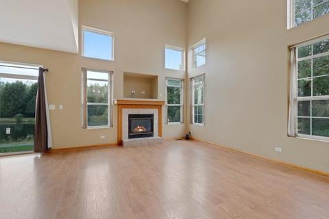 2464 Reflections Dr, Aurora, IL 60502 photo 2