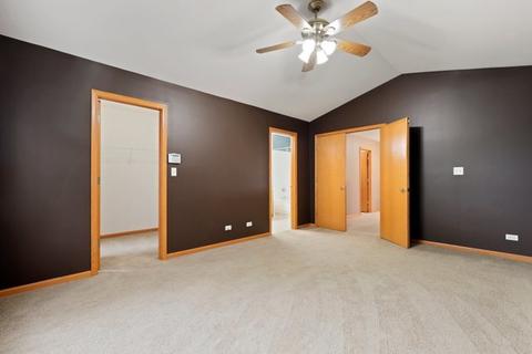 2464 Reflections Dr, Aurora, IL 60502 photo 14