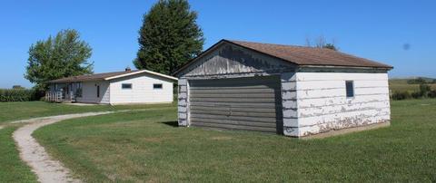 19389 Lincoln Rd, Morrison, IL 61270 photo 3