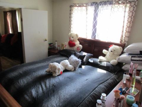 1071 Sullivan Rd, Aurora, IL 60506 photo 2