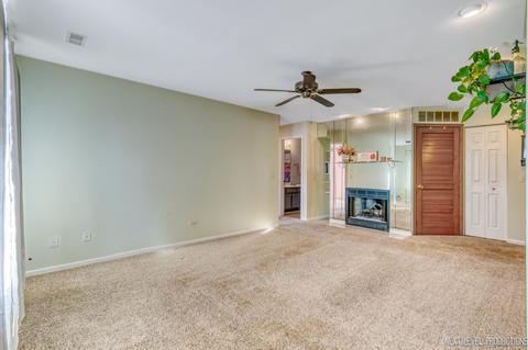 633 Mallard Ct #A2, Bartlett, IL 60103 photo 4