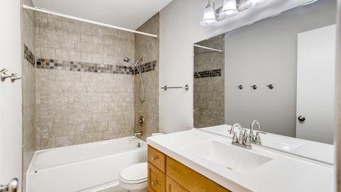 1255 Golfview St, Aurora, IL 60506 photo 16