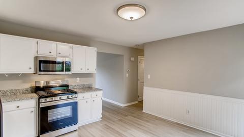 1255 Golfview St, Aurora, IL 60506 photo 9