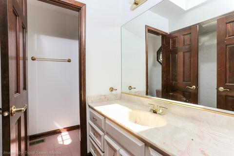 620 Devon Dr, Burr Ridge, IL 60527 photo 35