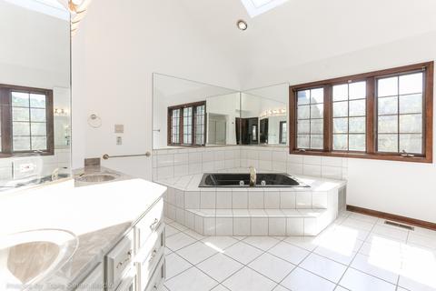 620 Devon Dr, Burr Ridge, IL 60527 photo 39