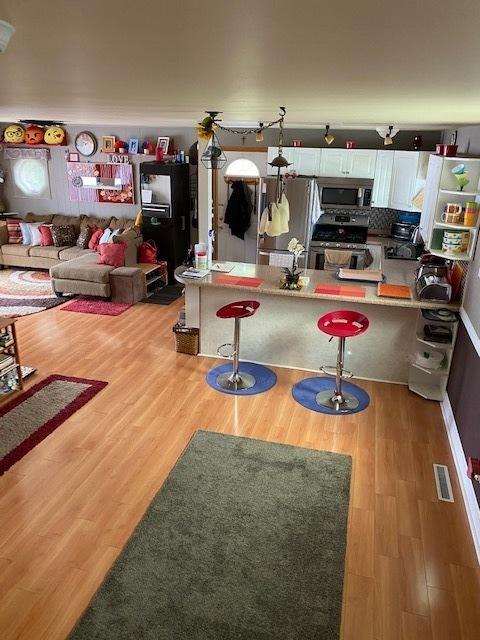 476 N 7th Ave, Des Plaines, IL 60016 photo 2