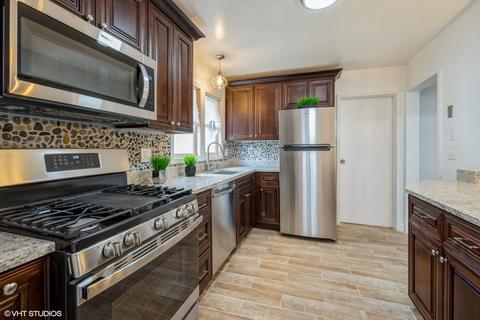 71 Winslow St, Park Forest, IL 60466 photo 5