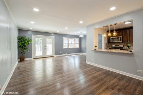 71 Winslow St, Park Forest, IL 60466 photo 3