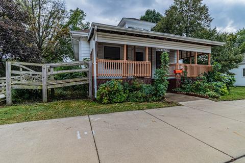 120 E Oliver St, Mansfield, IL 61854 photo 2