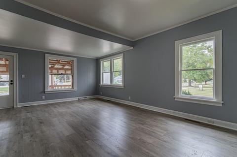 120 E Oliver St, Mansfield, IL 61854 photo 9