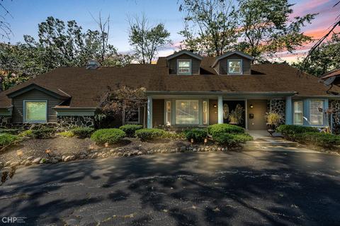 26 Strauss Ln, Olympia Fields, IL 60461 photo 1