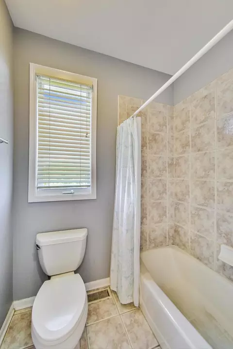 36 Riverside Dr, Deerfield, IL 60015 photo 30