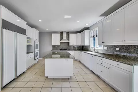 36 Riverside Dr, Deerfield, IL 60015 photo 8