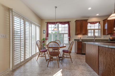 1900 Eton Dr, Hoffman Estates, IL 60192 photo 16
