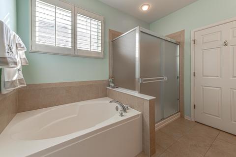 1900 Eton Dr, Hoffman Estates, IL 60192 photo 20