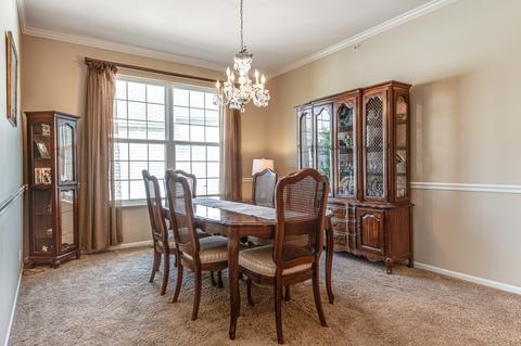 1900 Eton Dr, Hoffman Estates, IL 60192 photo 10