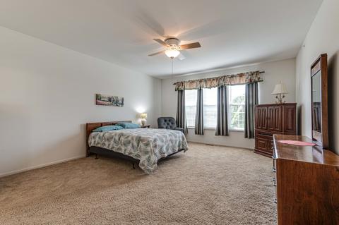 1900 Eton Dr, Hoffman Estates, IL 60192 photo 17