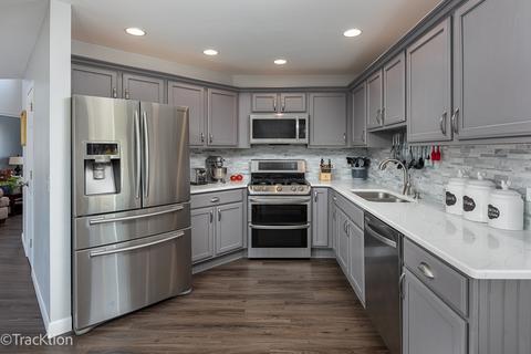 2622 Discovery Dr, Plainfield, IL 60586 photo 9