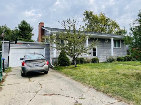 103 Radliff Rd, Bloomington, IL 61701 photo 3