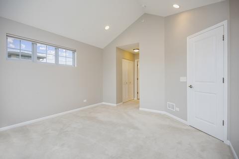 100 Lexington Ln, Rolling Meadows, IL 60008 photo 10
