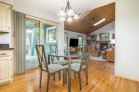 2445 Harbor Ct, Aurora, IL 60504 photo 4