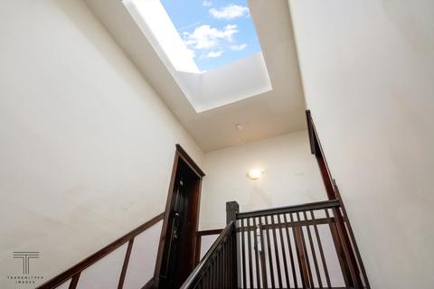 646 E 51st St #3E, Chicago, IL 60615 photo 3