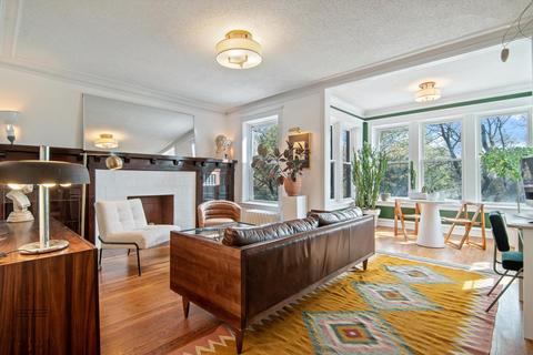 646 E 51st St #3E, Chicago, IL 60615 photo 5