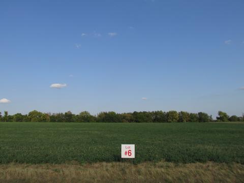 1318 Colonial Dr, Lee, IL 60530 photo 1