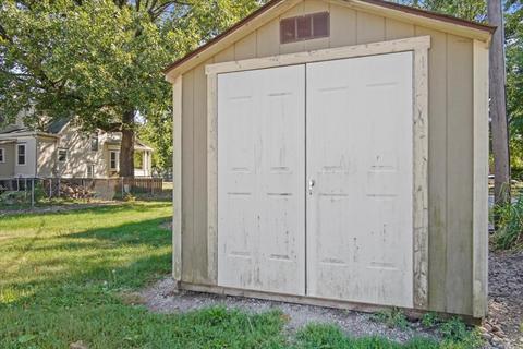 263 E First St, El Paso, IL 61738 photo 21