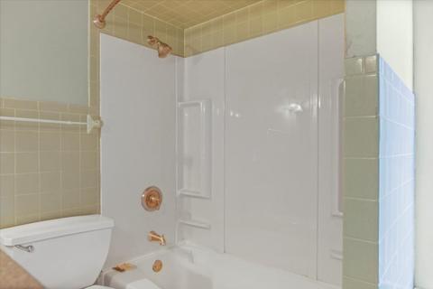 263 E First St, El Paso, IL 61738 photo 18