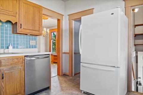 263 E First St, El Paso, IL 61738 photo 9