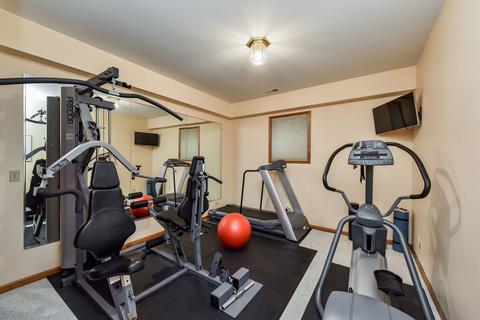 1580 Camden Pl, Wheaton, IL 60189 photo 38