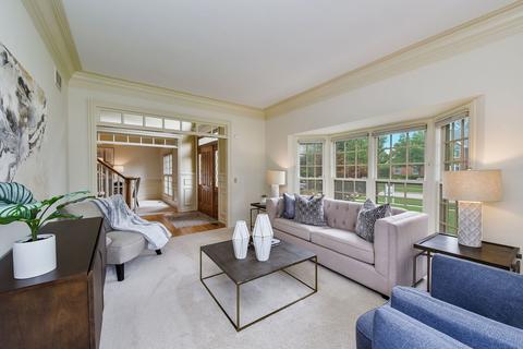 1580 Camden Pl, Wheaton, IL 60189 photo 4