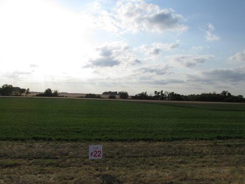 1325 Colonial Dr, Lee, IL 60530 photo 1