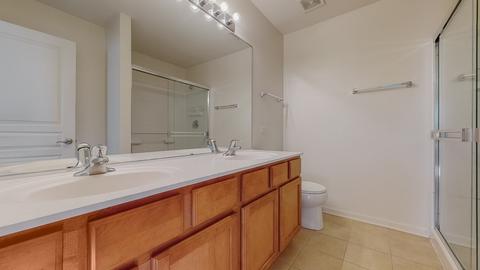 2422 Emily Ln, Elgin, IL 60124 photo 17