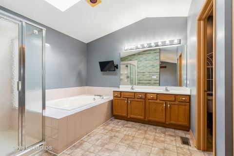 6913 Sahara Ct, Plainfield, IL 60586 photo 8