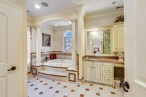 1845 Beechnut Rd, Northbrook, IL 60062 photo 30