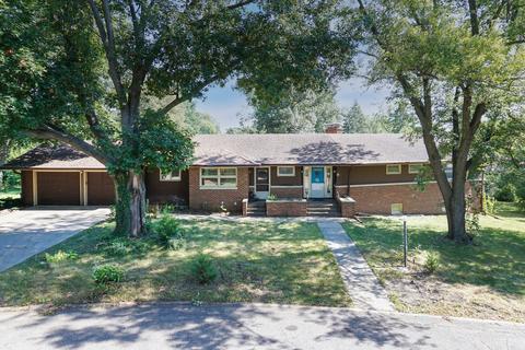 9 Ridgemont Rd, Normal, IL 61761 photo 1