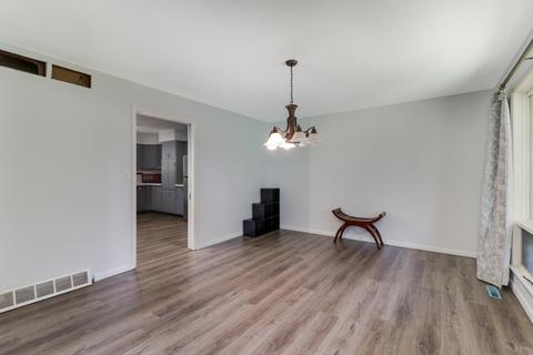 9 Ridgemont Rd, Normal, IL 61761 photo 8