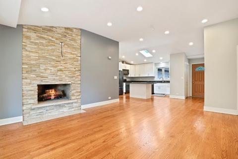 2561 Suffield St, Des Plaines, IL 60016 photo 7