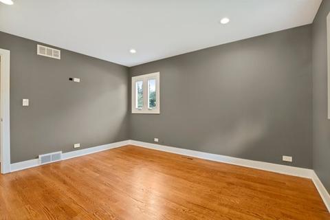 2561 Suffield St, Des Plaines, IL 60016 photo 17